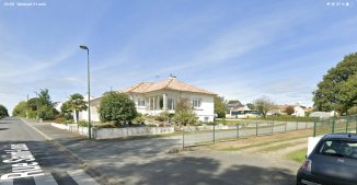 Montréverd (85260), bien atypique en plein bourg de Mormaison, 250 m² utilisables + dépendances 365 m² - Montréverd (85260)