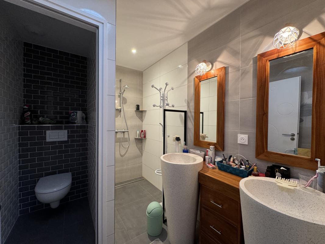 CHARMANTE MAISON en plein cœur du centre bourg - Photo 11 - La Garnache