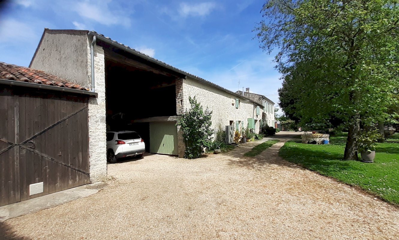 Vends maison rénovée à VIX 85770 - Photo 13 - Vix