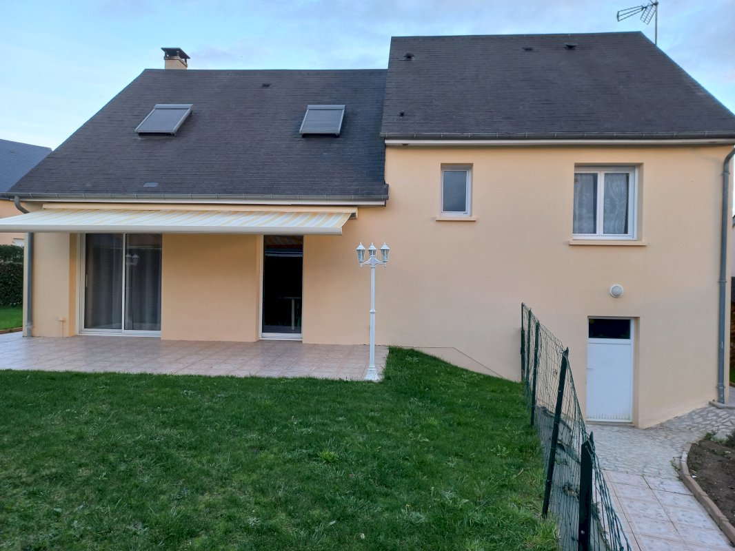 Belle maison dans lotissement - Photo 15 - Saint-Berthevin