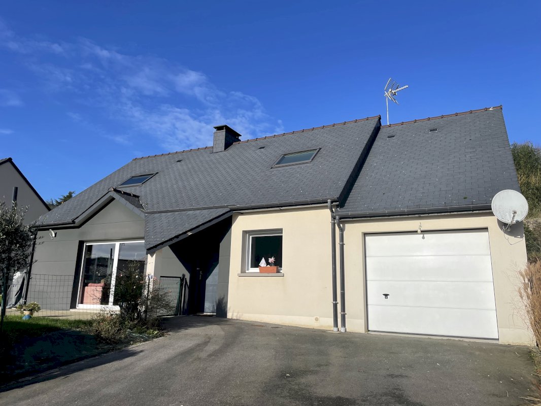 Maison récente - Photo 1 - Saint-Germain-le-Fouilloux