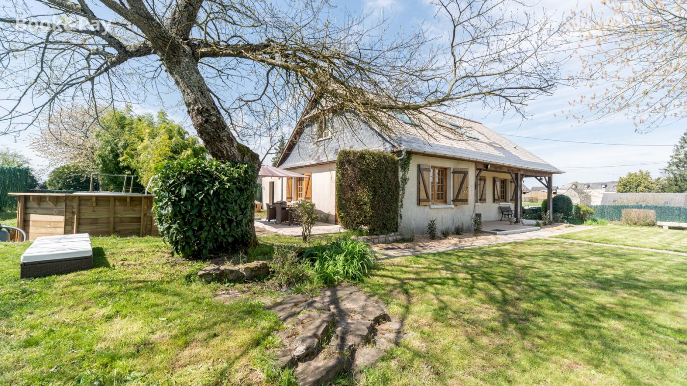 Maison de campagne avec jardin - Photo 1 - Torcé-Viviers-en-Charnie