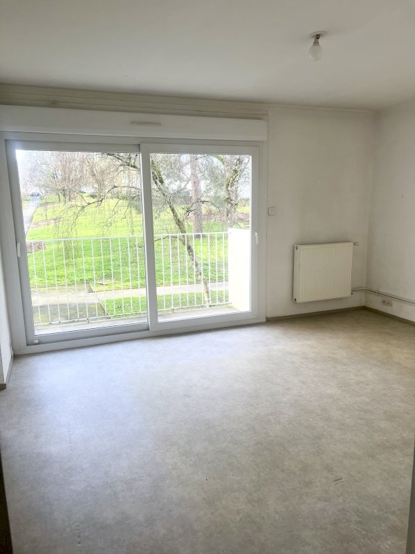 Apparemment T5 + Garage - Photo 1 - Cholet