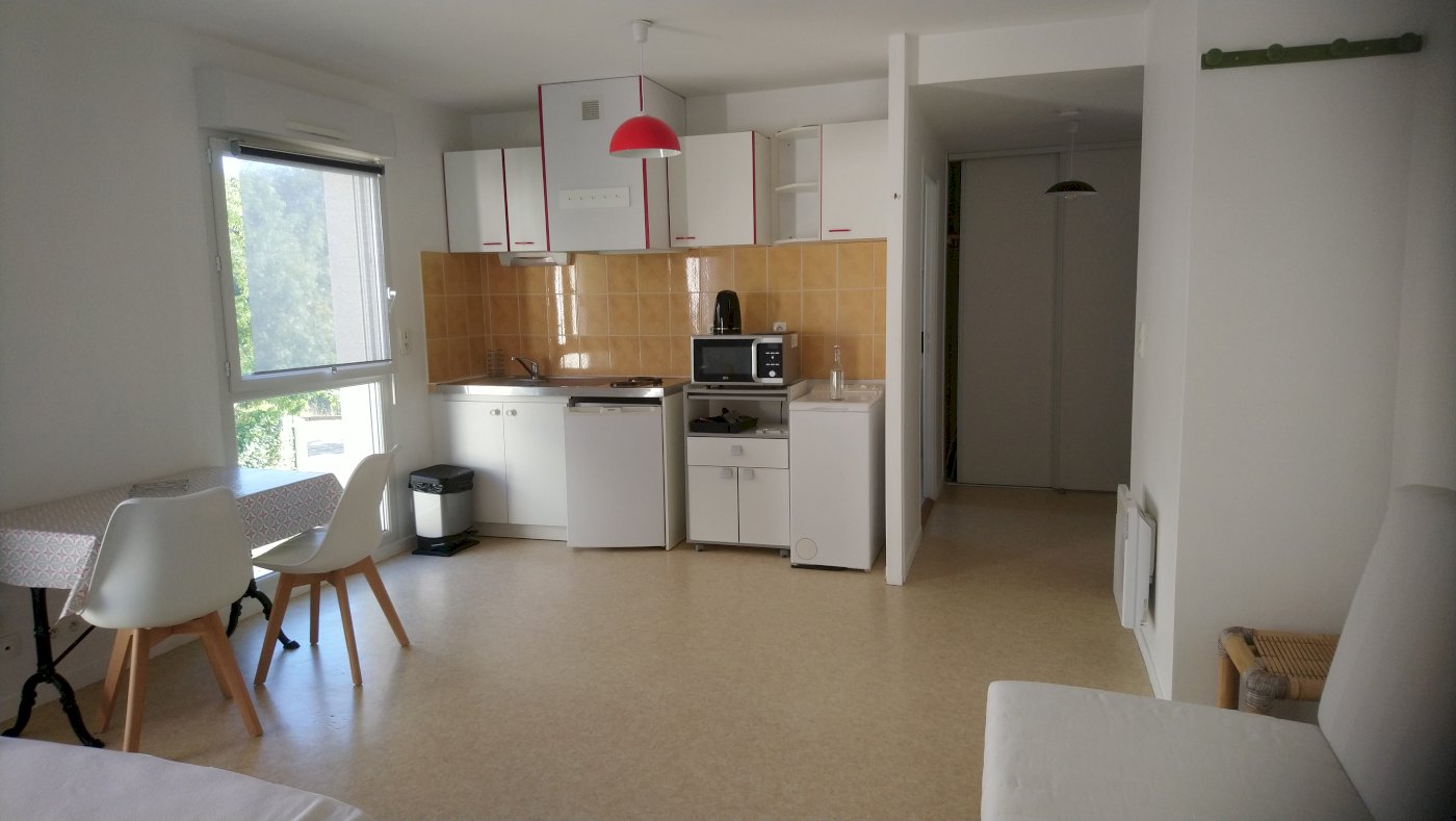 Studio meublé étudiant - Photo 1 - La Roche-sur-Yon