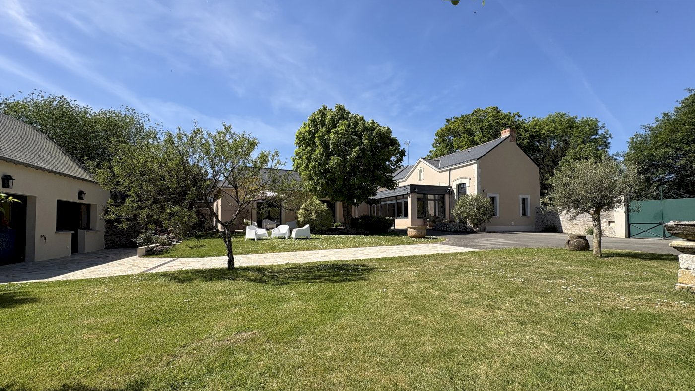 Maison en centre-ville de CRAON - Photo 1 - Craon