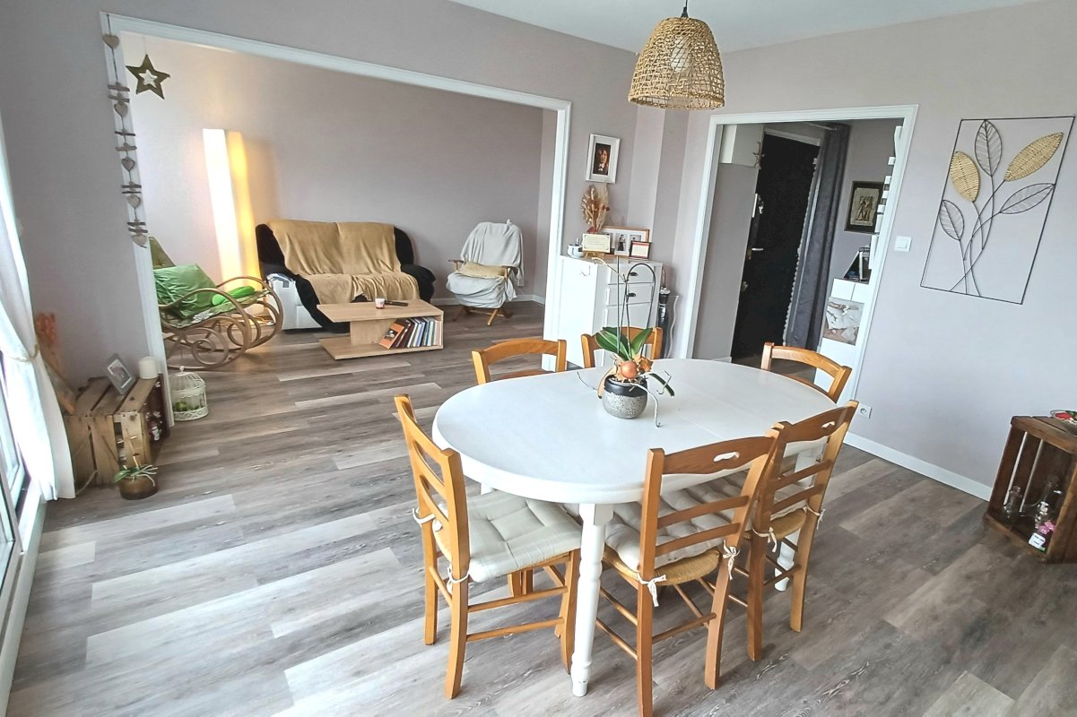 Appartement T5 – 81,05m² - Le Mans (quartier Maillets) - Photo 1 - Le Mans