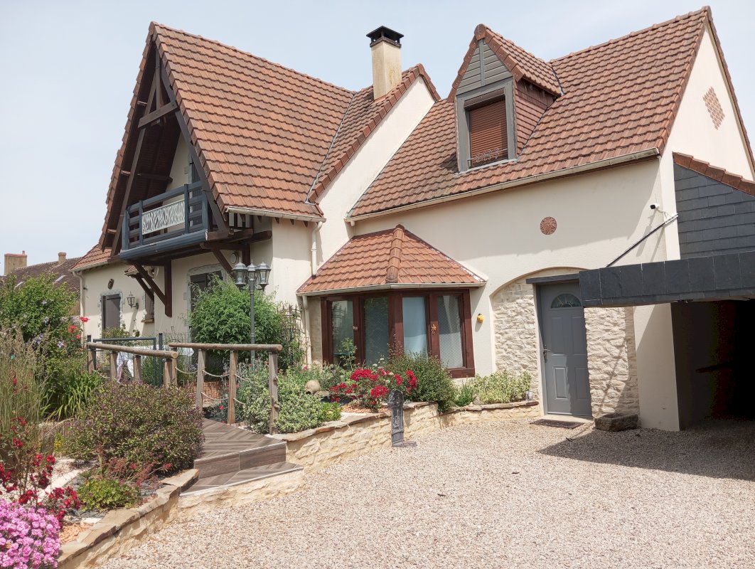 Maison de 150 m² - Photo 1 - Oisseau-le-Petit