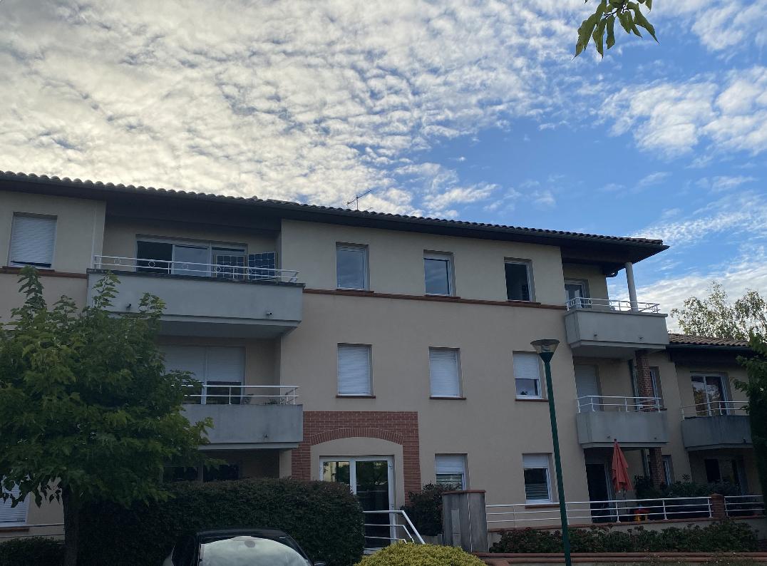 APPARTEMENT T4 86 M2 HAUT DE GAMME RESIDENCE AVEC PISCINE, RESIDENCE SECURISEE, 2 PARKINGS, 2 BALCONS, 1 CAVE - Photo 2 - Les Sorinières