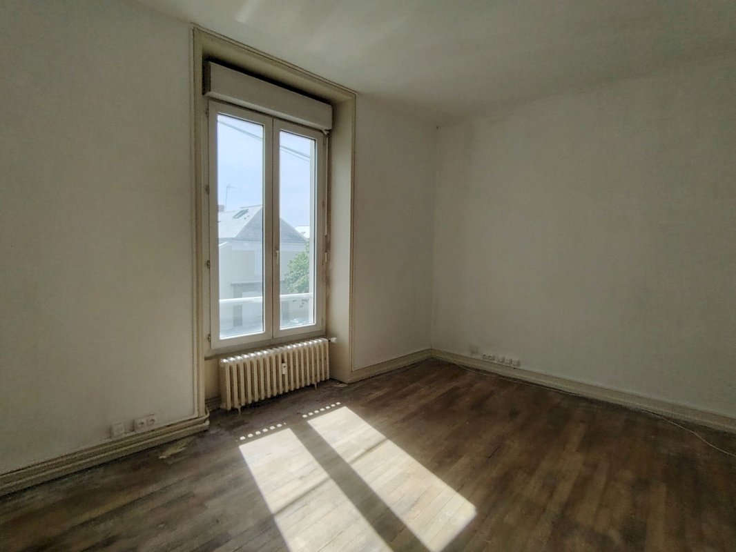 Appartement T2 rénové - Photo 2 - Angers