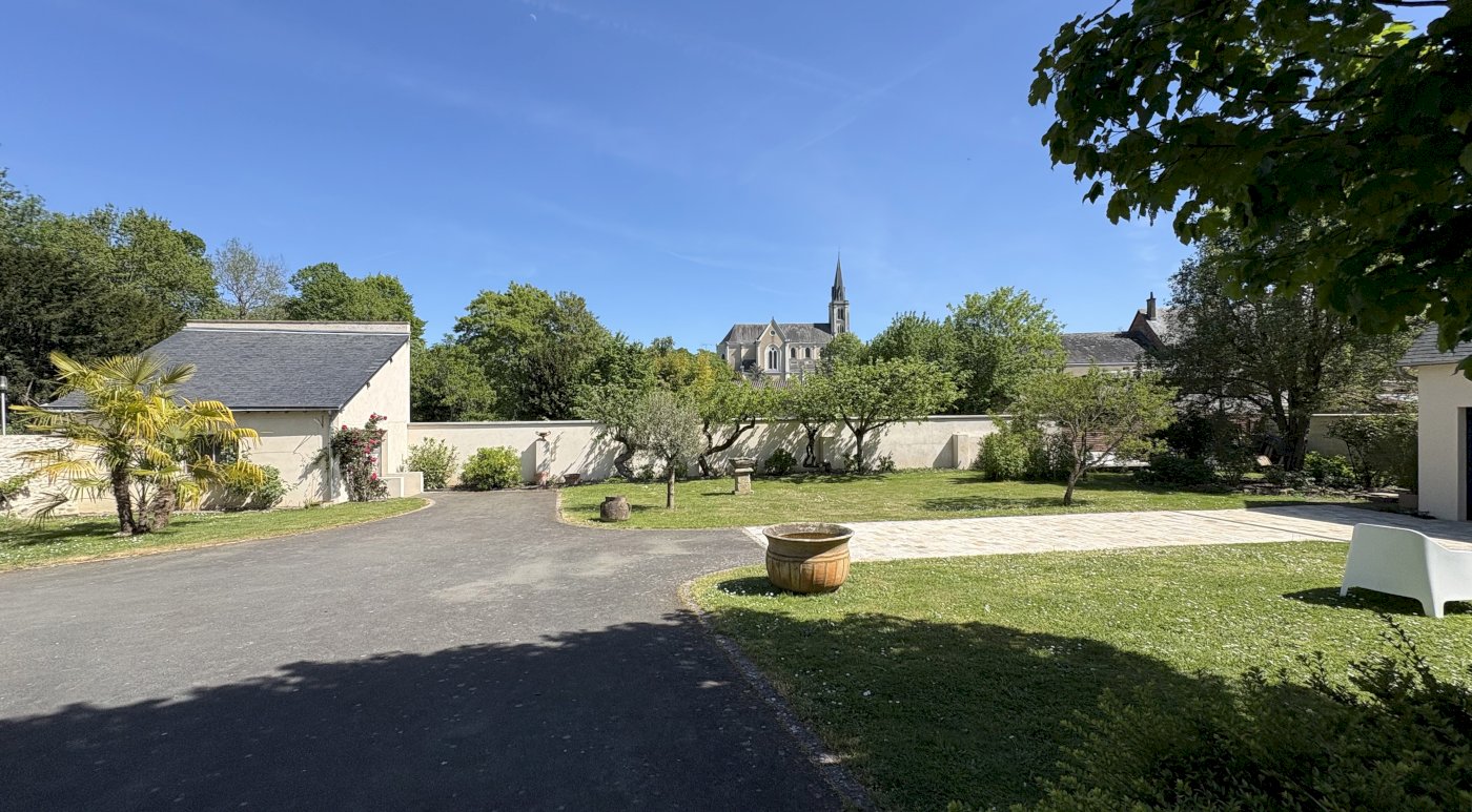 Maison en centre-ville de CRAON - Photo 2 - Craon