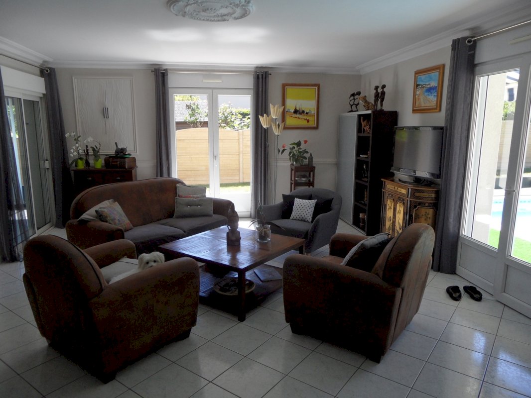 Maison 6 pièces avec piscine - Photo 3 - Laval