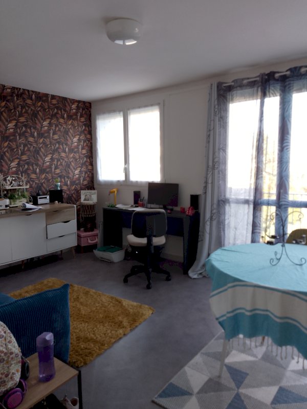 Appartement proche centre ville - Photo 3 - Cholet