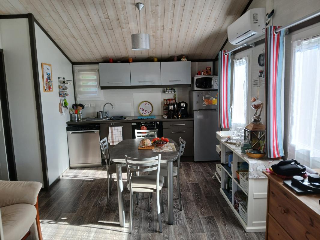 Chalet bois vue mer / 35m² plus 15m² de véranda - Photo 3 - Les Moutiers-en-Retz