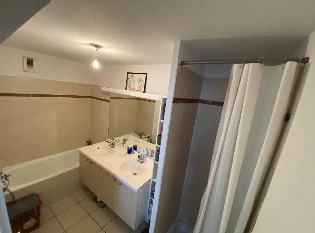 APPARTEMENT T4 86 M2 HAUT DE GAMME RESIDENCE AVEC PISCINE, RESIDENCE SECURISEE, 2 PARKINGS, 2 BALCONS, 1 CAVE - Photo 4 - Les Sorinières