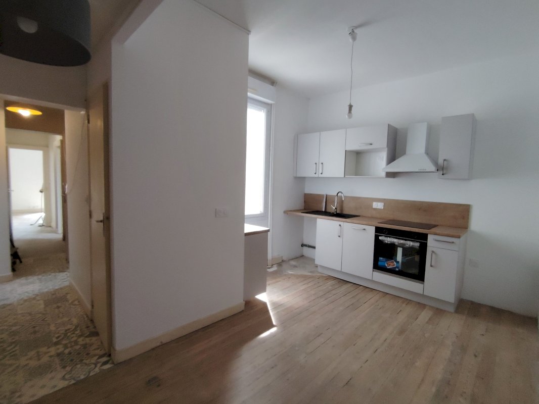 Appartement T2 rénové - Photo 4 - Angers