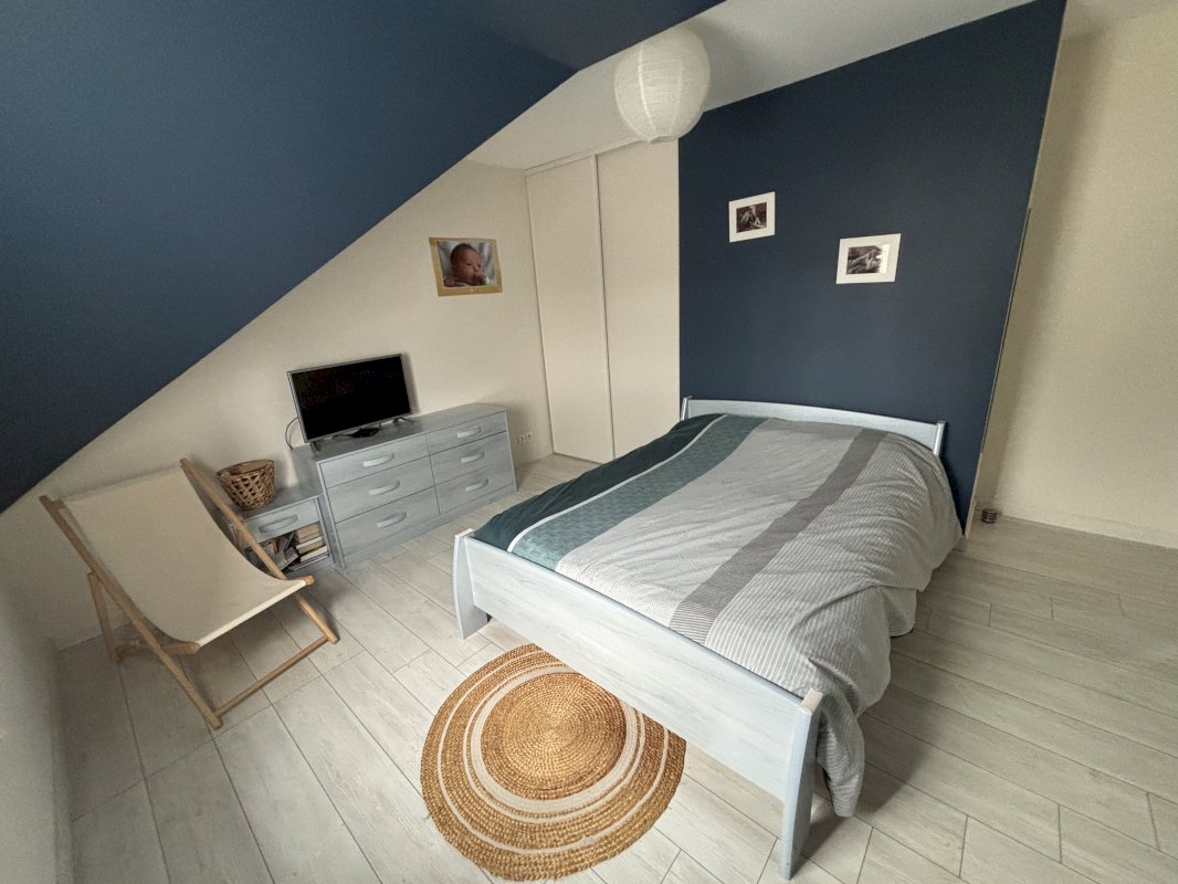 Maison 6 pièces 110 m² - Photo 5 - Nuillé-sur-Vicoin