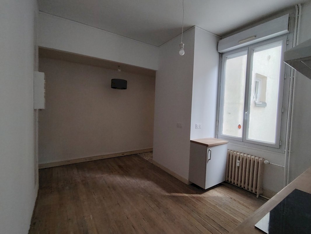 Appartement T2 rénové - Photo 5 - Angers
