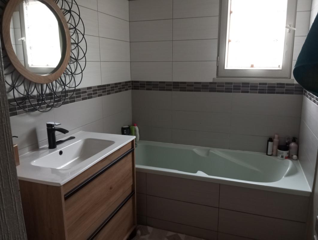 Maison de 150 m² - Photo 5 - Oisseau-le-Petit