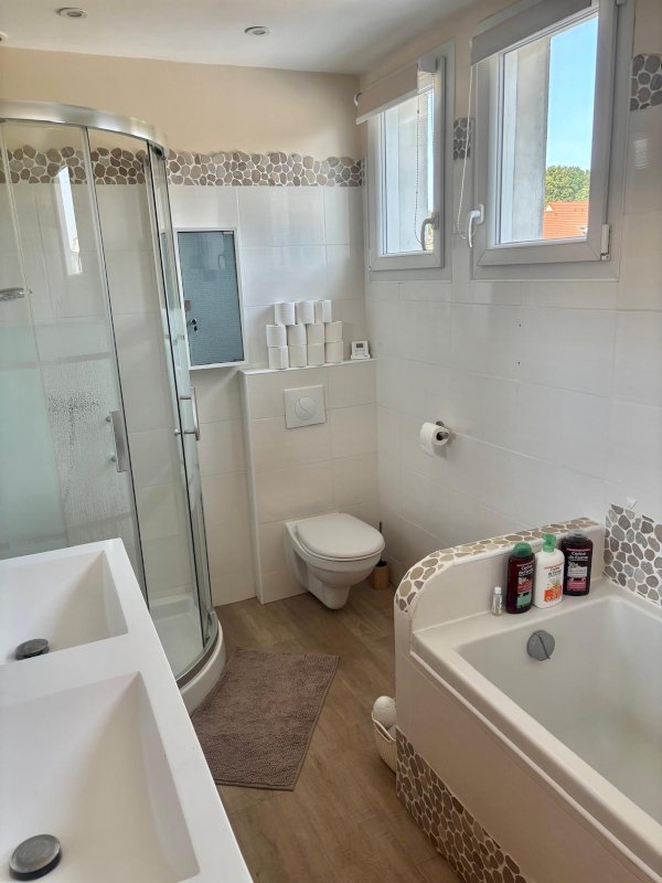 Maison familiale 125 m² – Petit Saint‑Georges – 4 chambres – Jardin & garage - Photo 7 - Le Mans