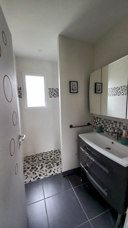 A Saisir : Maison Moderne de 2018 à 15 min de LAVAL - Photo 8 - Soulgé-sur-Ouette