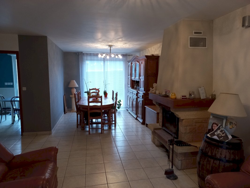 Belle maison dans lotissement - Photo 9 - Saint-Berthevin